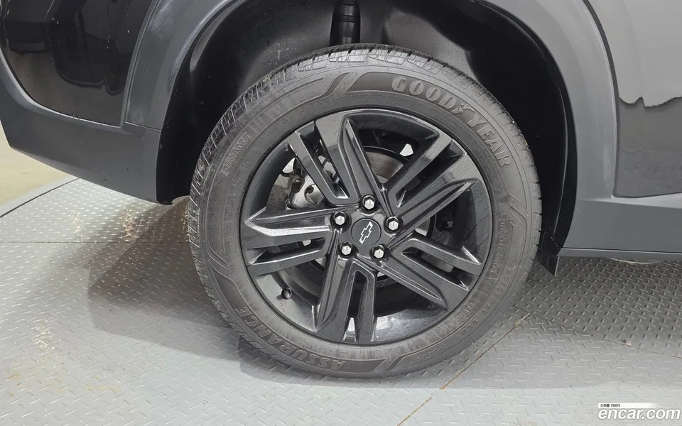 Chevrolet Trax Crossover 1.2 ACTIV 2023 — миниатюра 5
