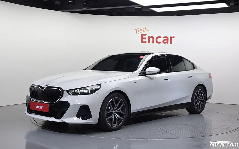 BMW 5 Series 2025