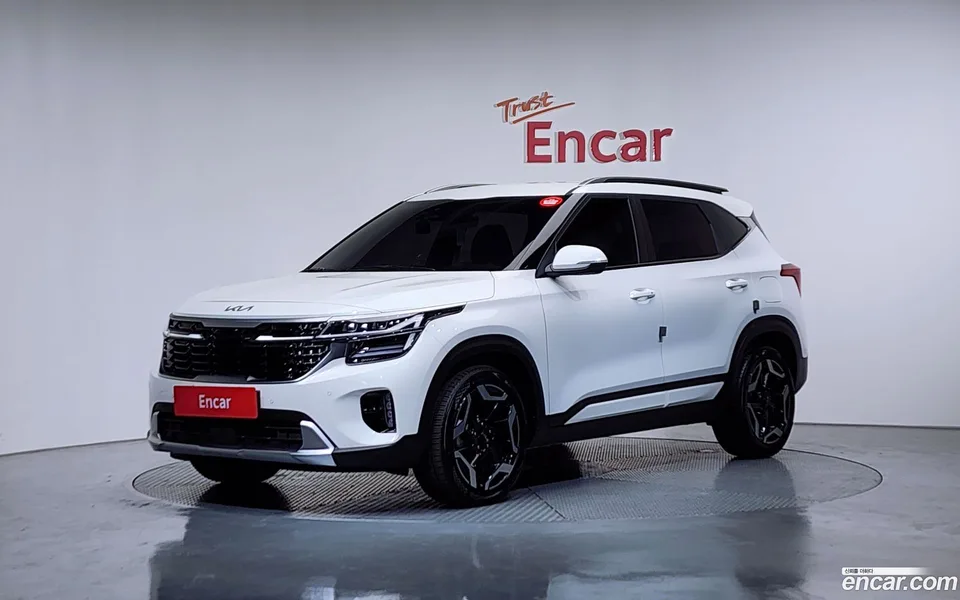 Kia Seltos 1.6 2WD 2025 — фото 1, купить с доставкой в Москву