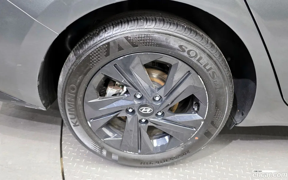 Hyundai Avante Hybrid 2023 — миниатюра 2