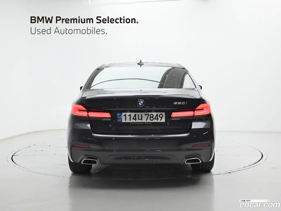 BMW 5 Series 520i M 2023 — миниатюра 4