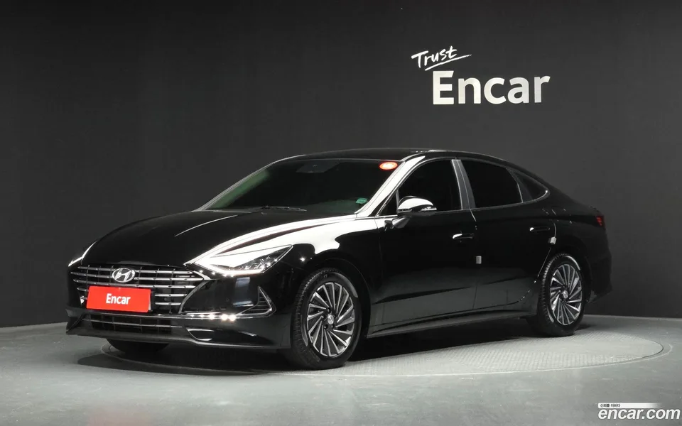 Hyundai Sonata Hybrid 2022 — фото 1, купить с доставкой в Москву