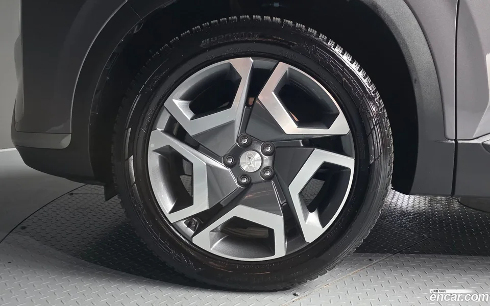 Hyundai SantaFe 2.5T 2WD 2023 — миниатюра 2