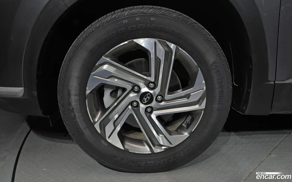 Hyundai SantaFe 2.2 2WD 2022 — миниатюра 2
