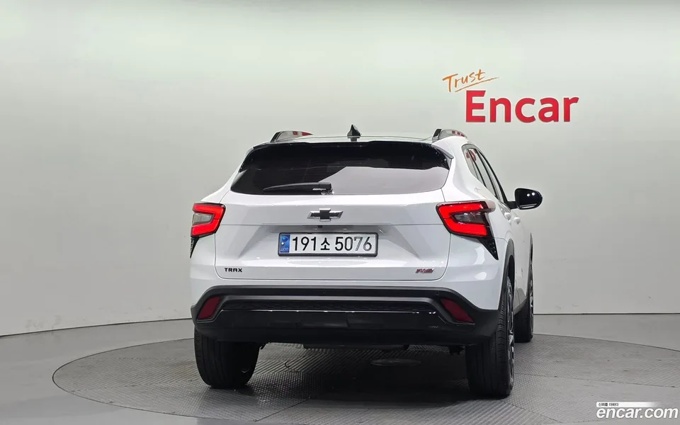 Chevrolet Trax Crossover 1.2 RS 2023 — миниатюра 4