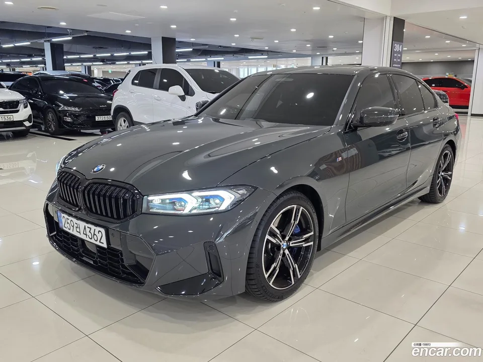 BMW 3 Series 320i M 2025 — фото 1, купить с доставкой в Москву