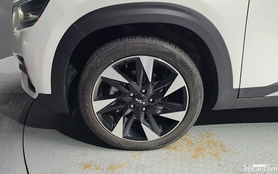 Kia Seltos 1.6 2WD 2022 — миниатюра 2