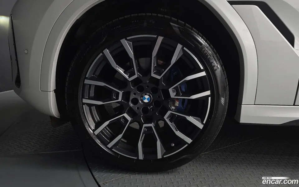 BMW X6 xDrive30d M 2025 — миниатюра 5