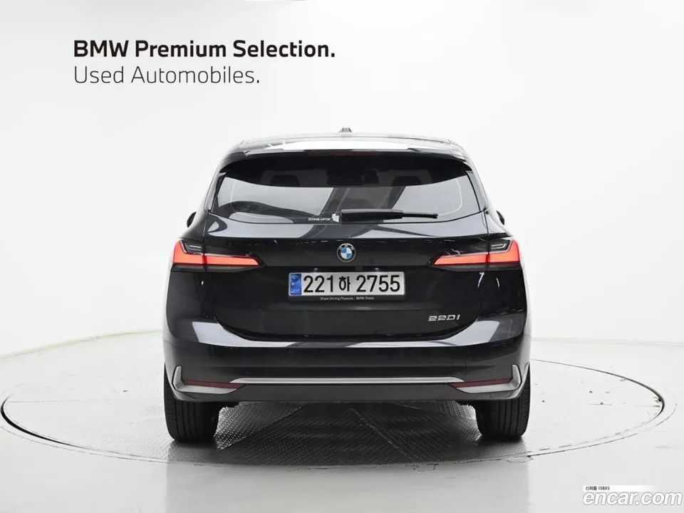 BMW 2 Series Active Tourer 220i 2023 — миниатюра 4