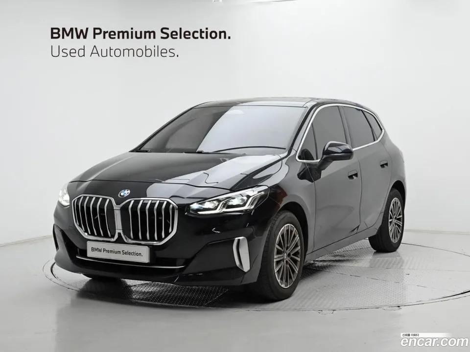 BMW 2 Series Active Tourer 220i 2023 — фото 1, купить с доставкой в Москву