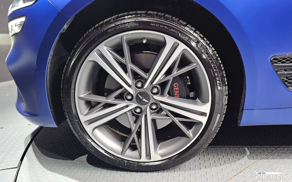 Genesis G70 Shooting Brake 2.5T 4WD 2025 — миниатюра 2