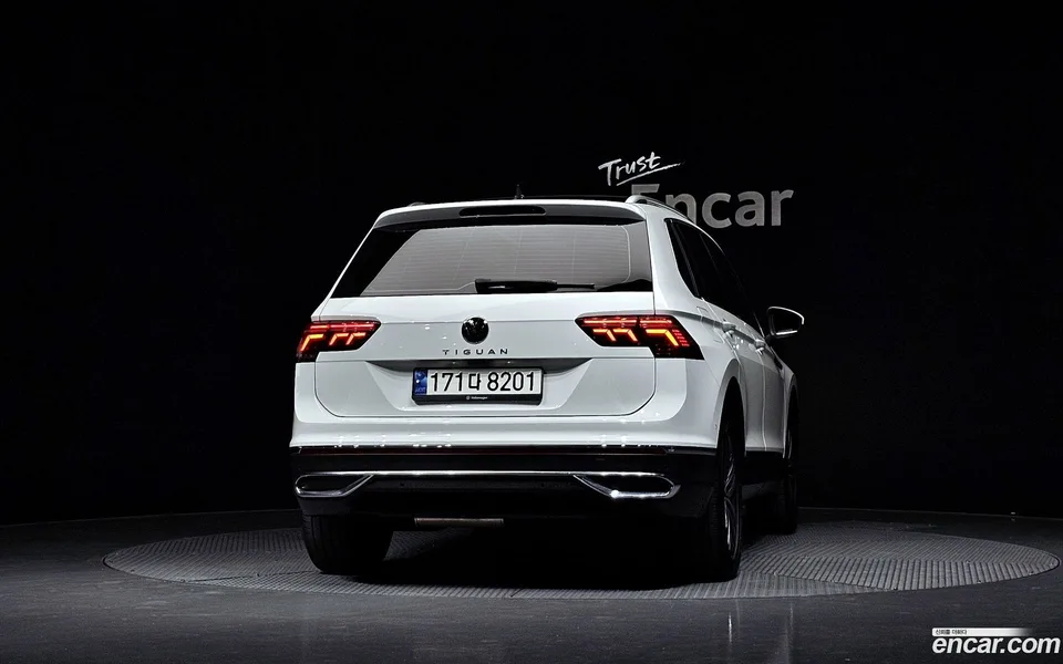 Volkswagen Tiguan 2.0 TDI 2023 — миниатюра 4