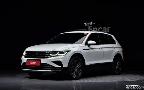 Volkswagen Tiguan 2023 buy in Moscow