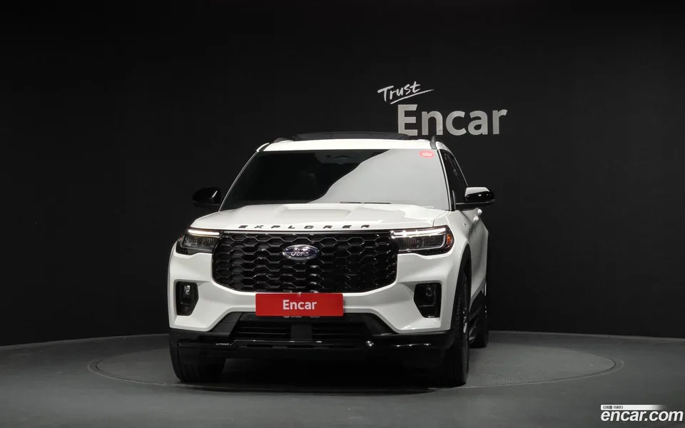 Ford Explorer 2.3 ST- 4WD 2025 — миниатюра 3