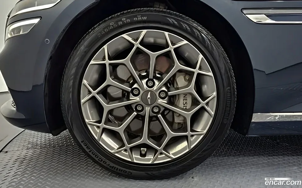 Genesis G80 2.5 2WD 2023 — миниатюра 5