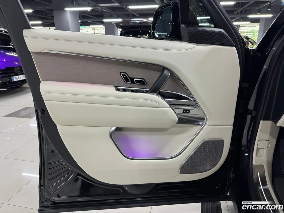 Land Rover Range Rover P550E AB 2025 — миниатюра 2