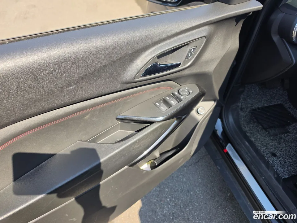Chevrolet Trax Crossover 1.2 RS 2023 — миниатюра 5