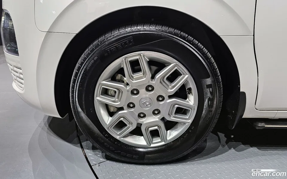 Hyundai Staria 5 2023 — миниатюра 5