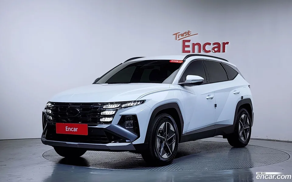 Hyundai Tucson Hybrid NX4 HEV 1.6 2WD 2024 — фото 1, купить с доставкой в Москву