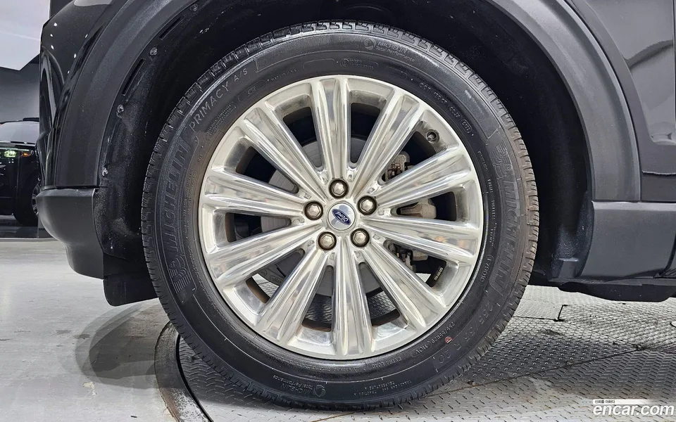 Ford Explorer 2.3 4WD 2023 — миниатюра 5