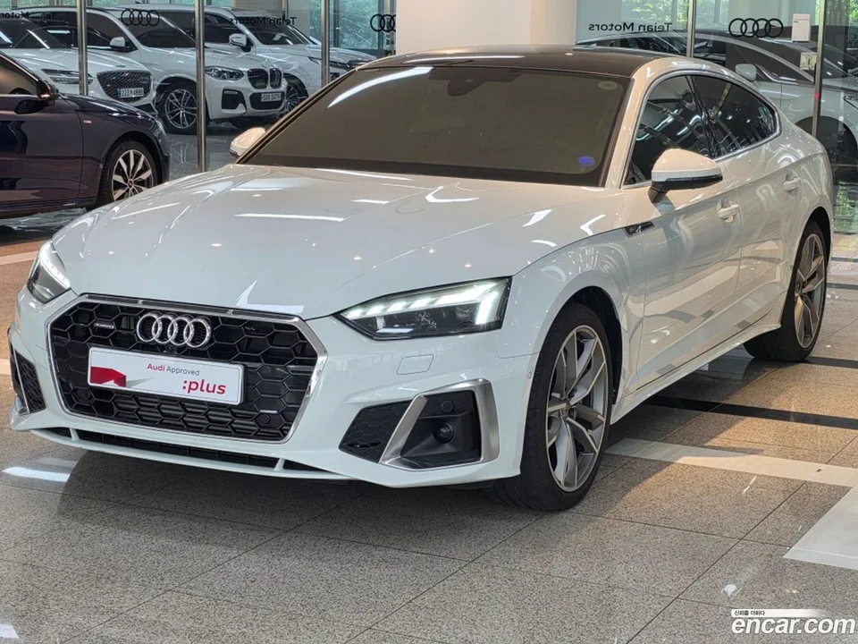 Audi A5 45 TFSI 2023 — фото 1, купить с доставкой в Москву
