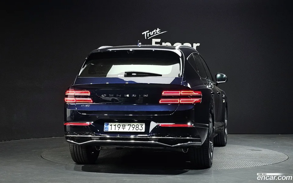 Genesis GV80 2.5T 2WD 2023 — миниатюра 4