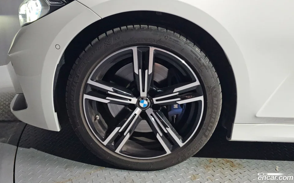 BMW 3 Series 320i M 2024 — миниатюра 5