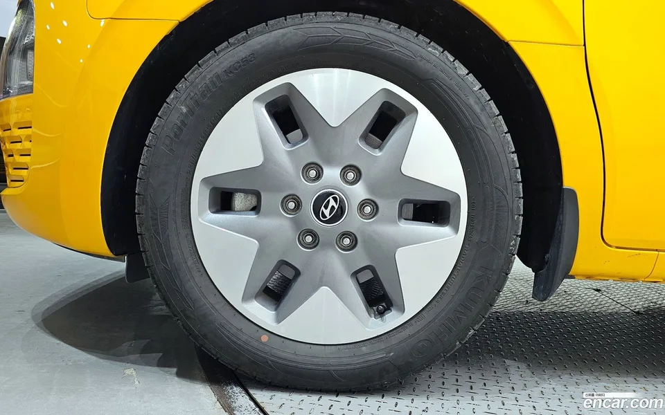 Hyundai Staria L3.5 2025 — миниатюра 2