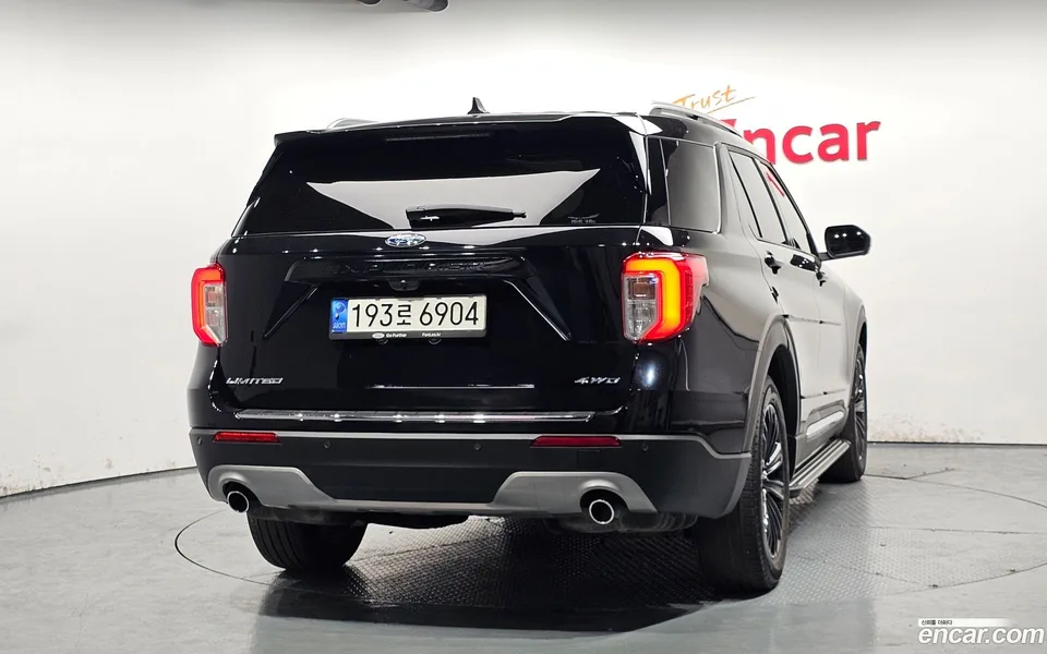 Ford Explorer 2.3 4WD 2022 — миниатюра 4