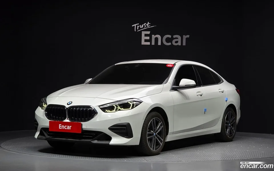 BMW 2 Series Gran Coupe 220i 2022 — фото 1, купить с доставкой в Москву