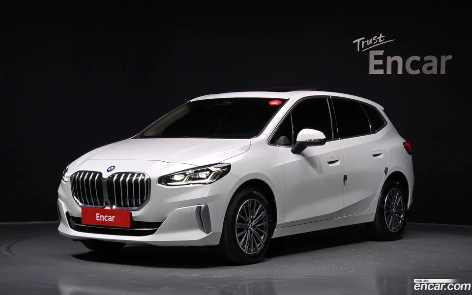BMW 2 Series Active Tourer 220i 2024 — фото 1, купить с доставкой в Москву