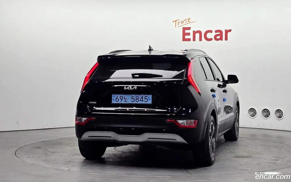 Kia Niro EV 2023 — миниатюра 4