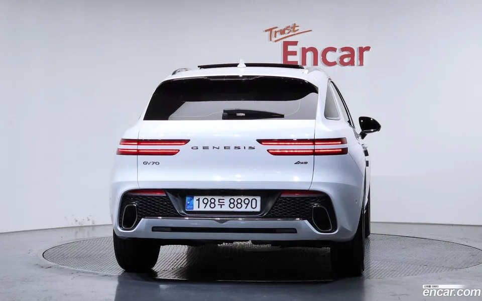 Genesis GV70 2.5T AWD 2023 — миниатюра 4