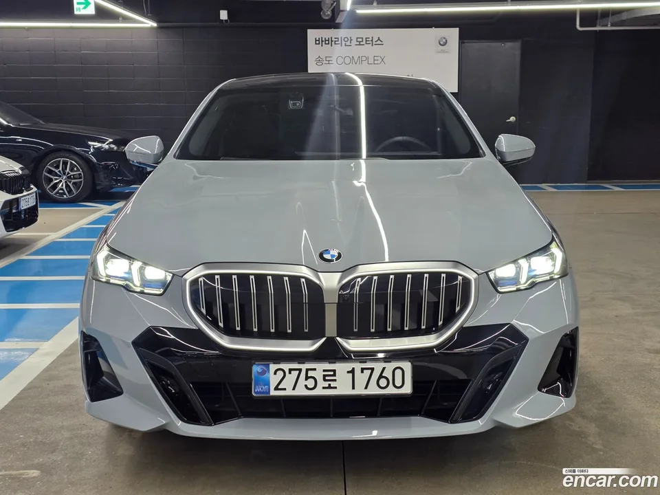BMW 5 Series 523d M 2025 — миниатюра 3