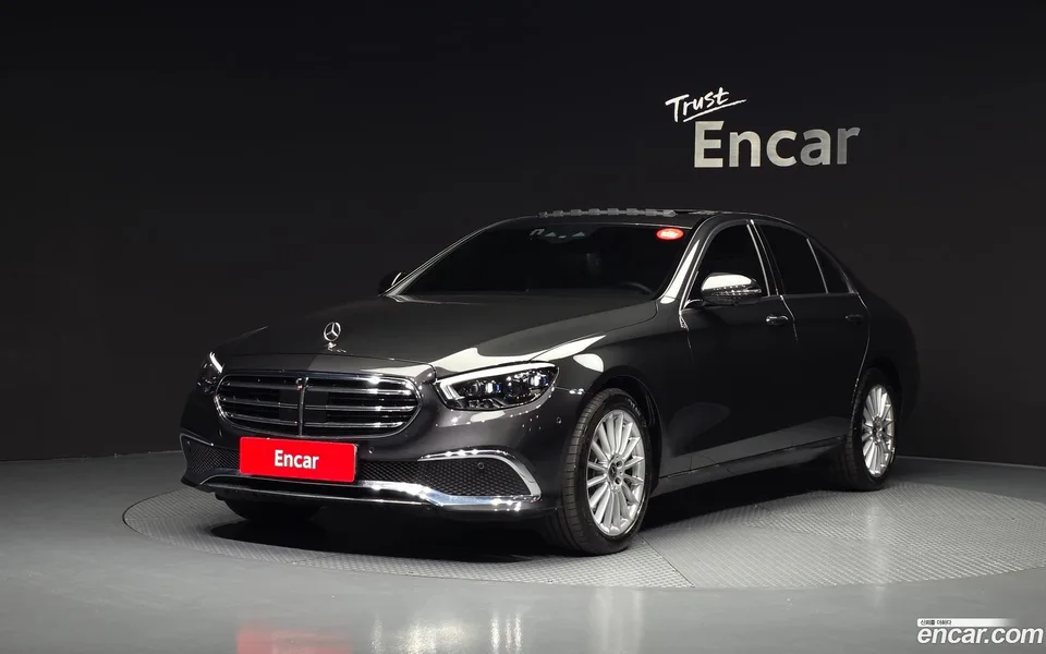 Mercedes-Benz E-Class E250 2023 — фото 1, купить с доставкой в Москву
