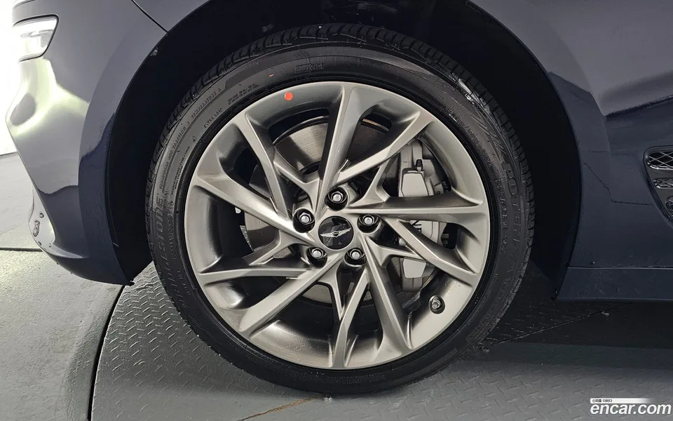 Genesis G70 2.5T 4WD 2025 — миниатюра 2