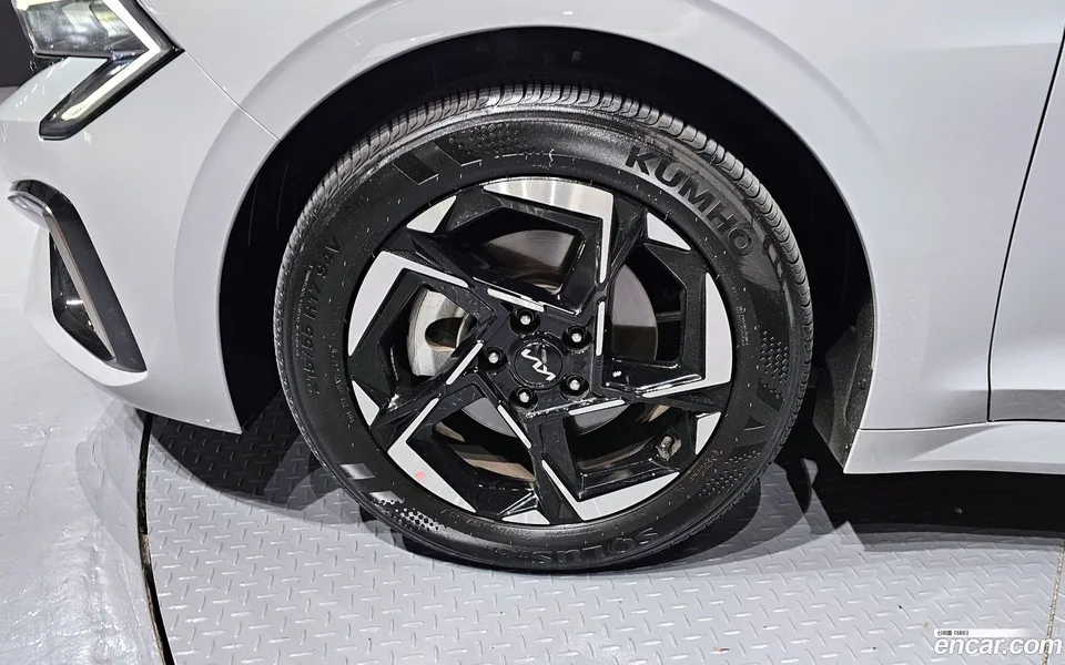 Kia K5 2.0 LPi() 2024 — миниатюра 2