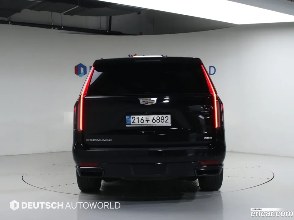 Cadillac Escalade 6.2 ESV 2023 — миниатюра 4