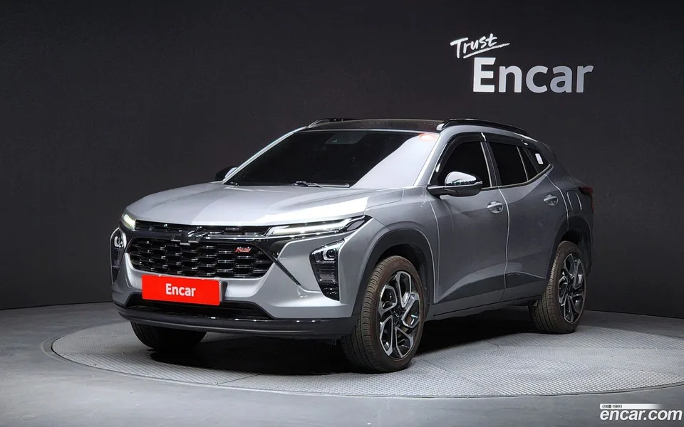 Chevrolet Trax Crossover 1.2 RS 2023 — фото 1, купить с доставкой в Москву