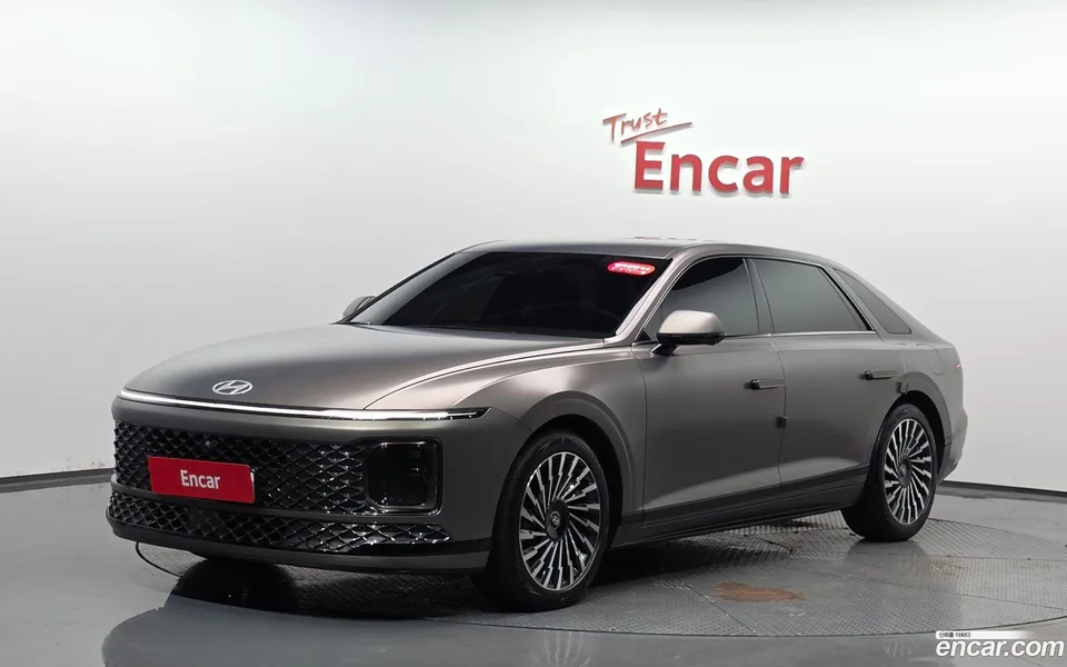 Hyundai Grandeur 2.5 2WD 2025 — фото 1, купить с доставкой в Москву