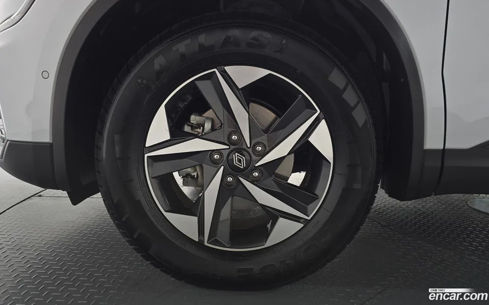 Renault Samsung QM6 2.0 LPe LE 2WD 2024 — миниатюра 2