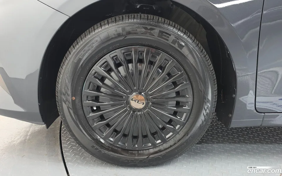 Kia K3 1.6 2023 — миниатюра 2