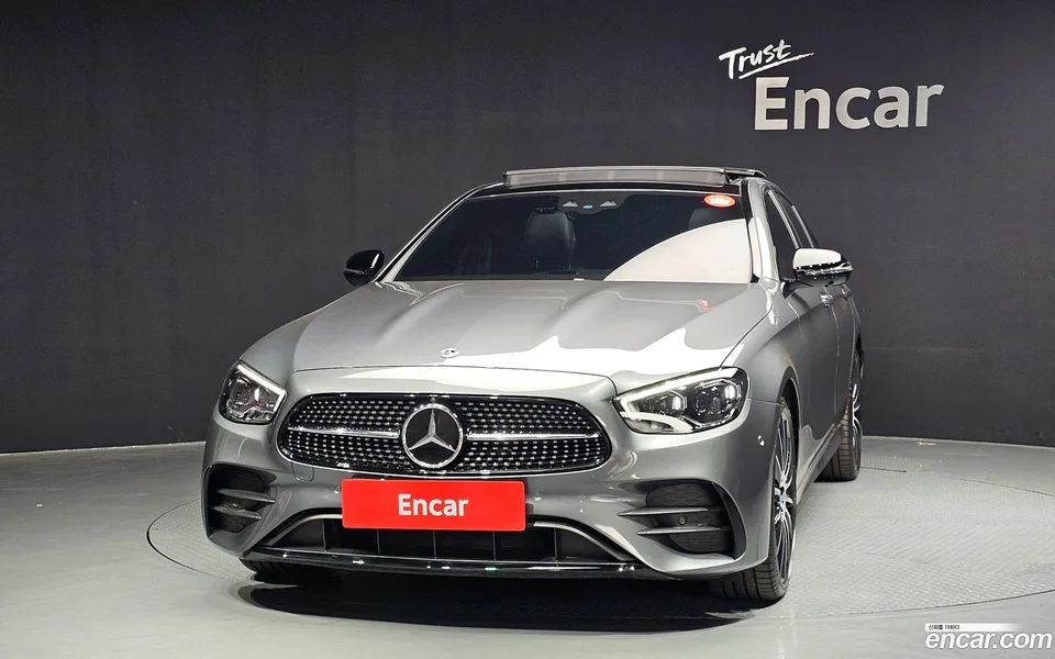 Mercedes-Benz E-Class E350 4MATIC AMG Line 2023 — миниатюра 3