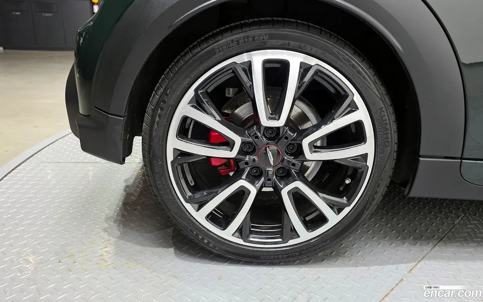 MINI Cooper S JCW 2022 — thumbnail 2