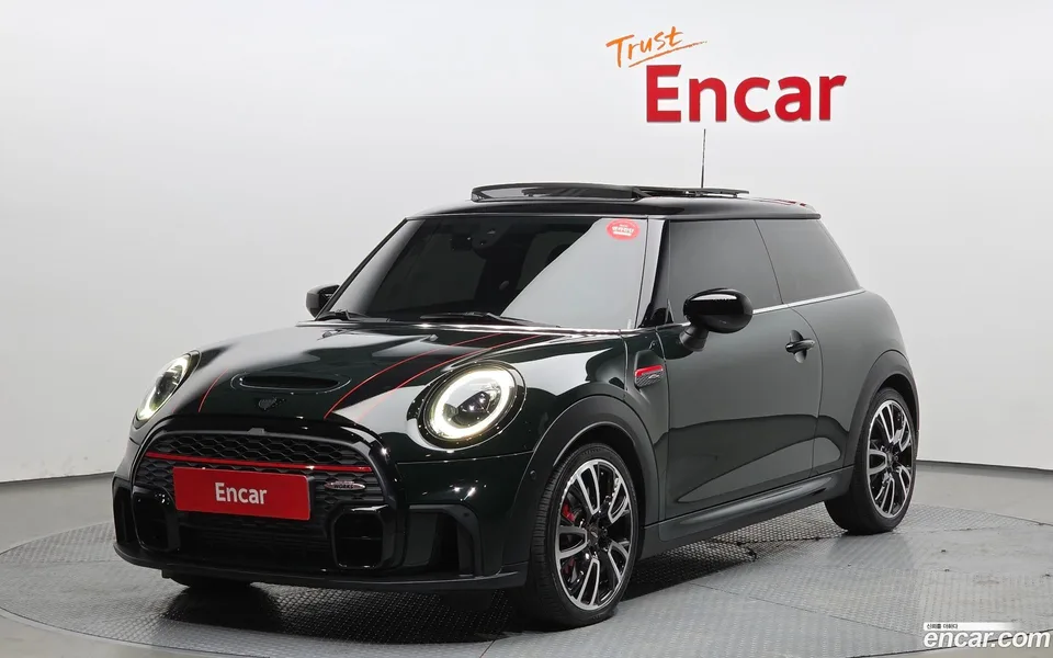 MINI Cooper S JCW 2022 — photo 1, buy with delivery to Moscow