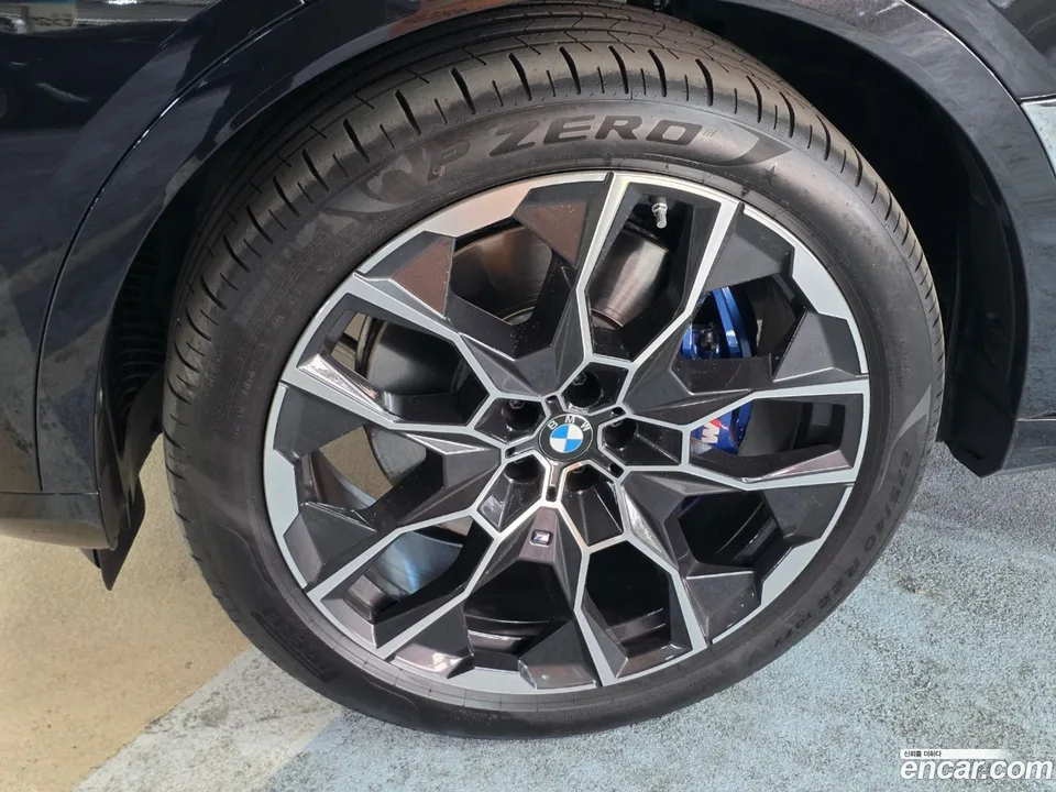 BMW X7 xDrive 40i M 6 2025 — миниатюра 5