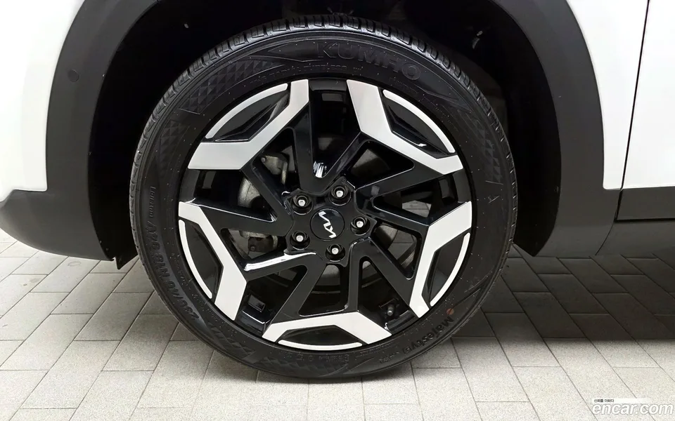 Kia Seltos 2.0 2WD 2022 — миниатюра 2