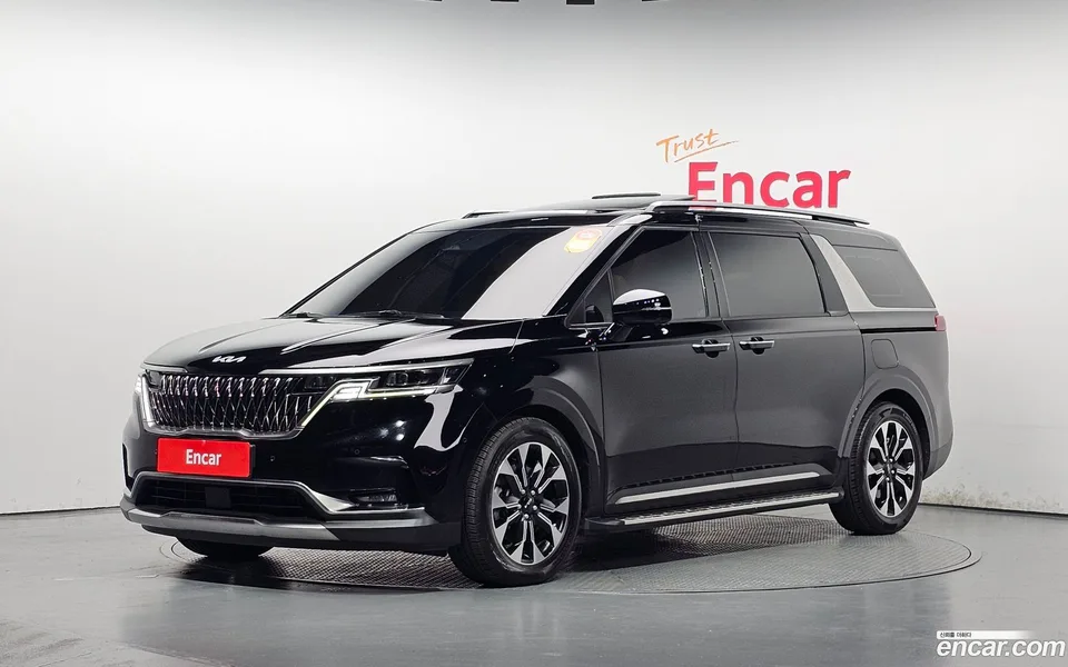 Kia Carnival 9 2022 — фото 1, купить с доставкой в Москву