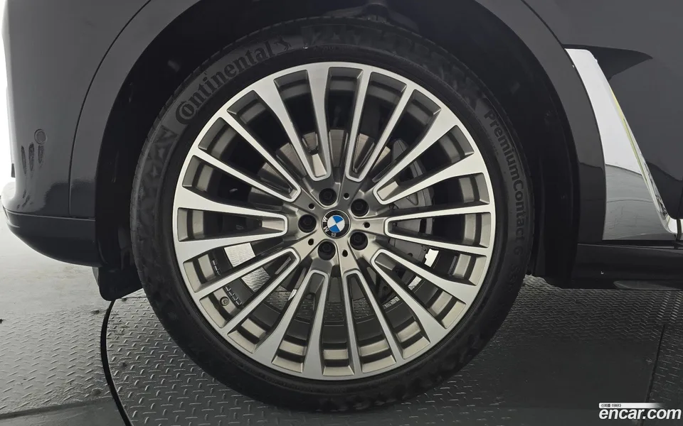 BMW X7 xDrive 40d 7 2022 — миниатюра 2