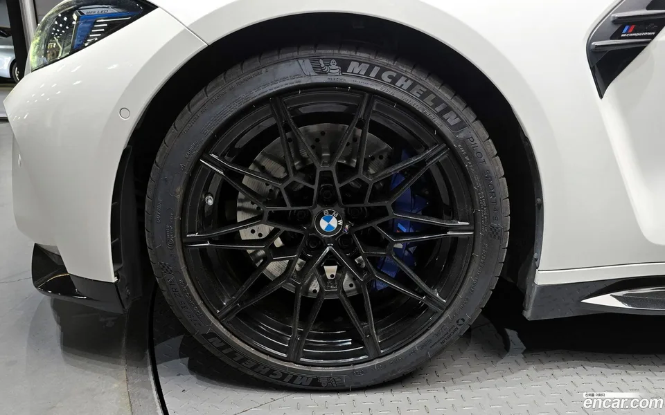 BMW M4 M4 M xDrive 2025 — миниатюра 2